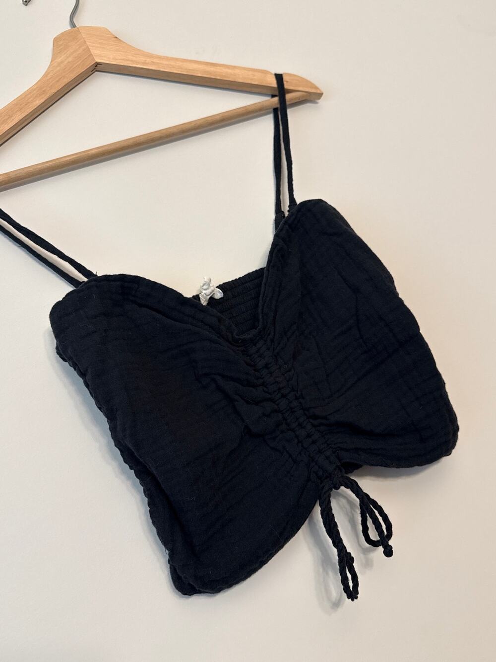 Aerie Black Ruched Tie-Front Crop Top – Size M